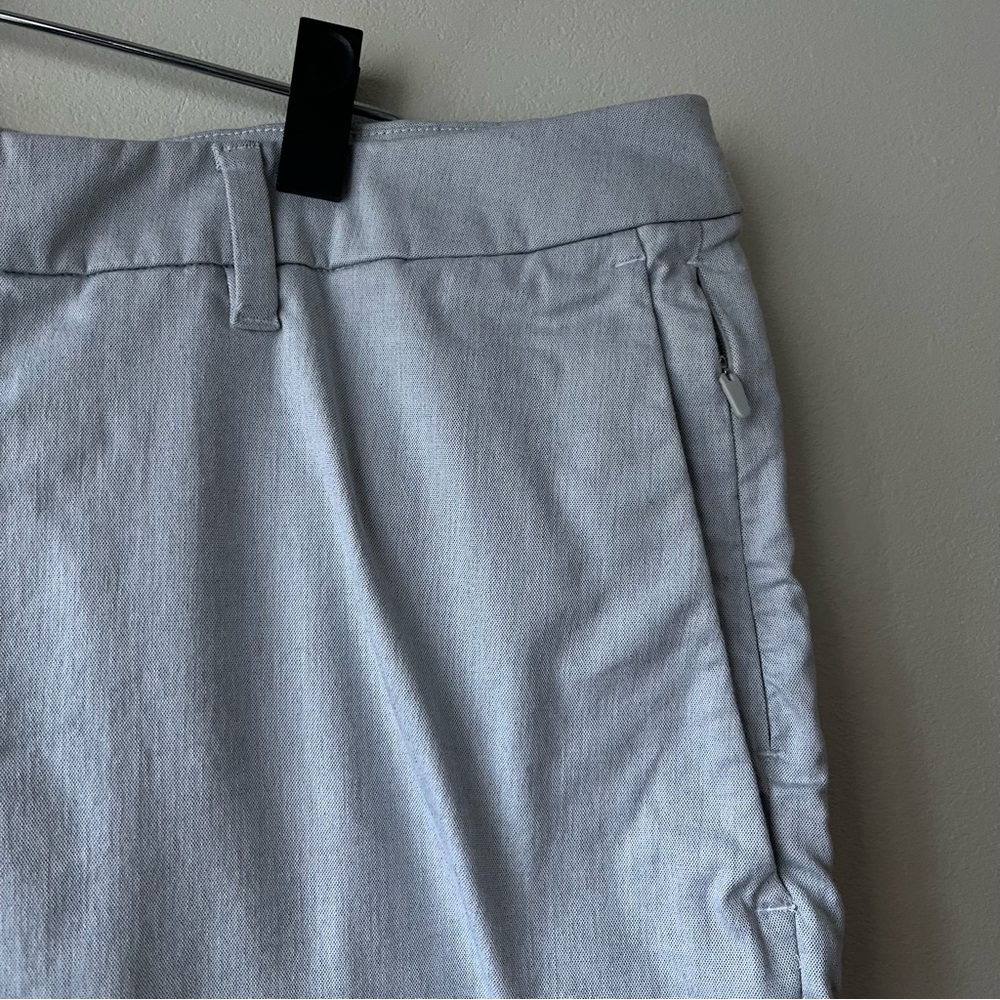 Lululemon Commission Short Qwick Oxford 11" *Relaxed
White / Black - Picture 8 of 10